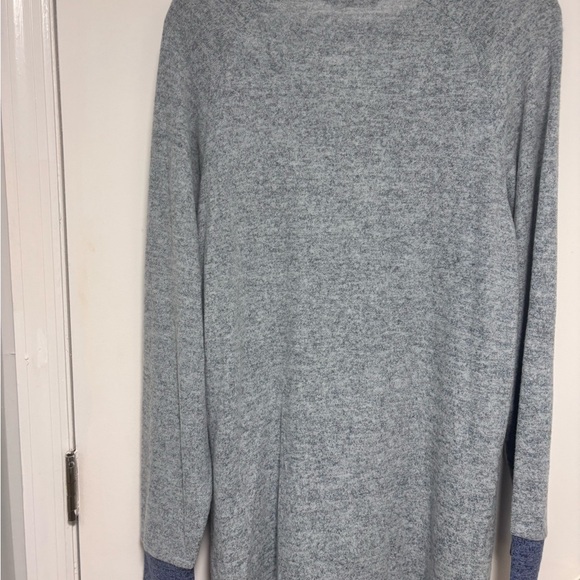 Haute Blue and Gray Women's Crew Neck Sweater - Picture 2 of 7